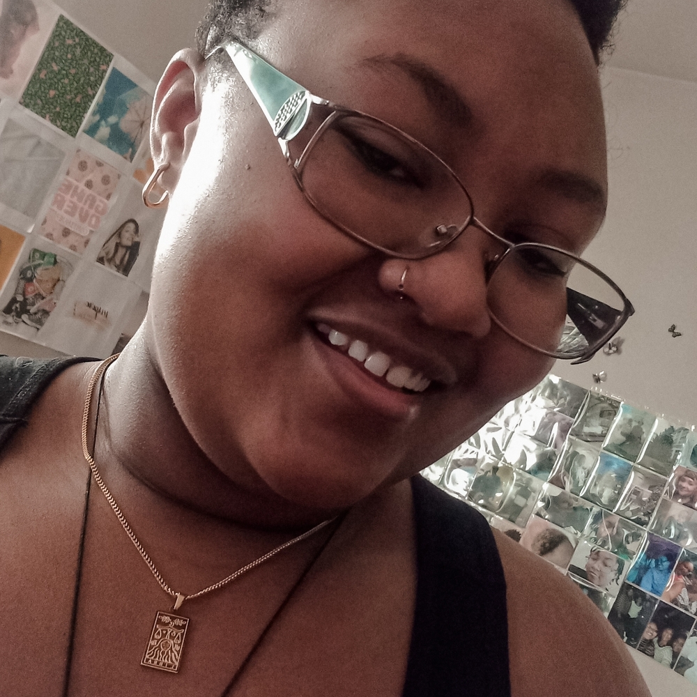 Meet your Posher, Destiny